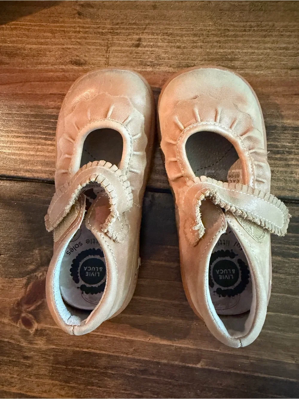 Girls Livie and Luca Tan Mary Jane Shoes with Velcro Strap, size 10, GUC